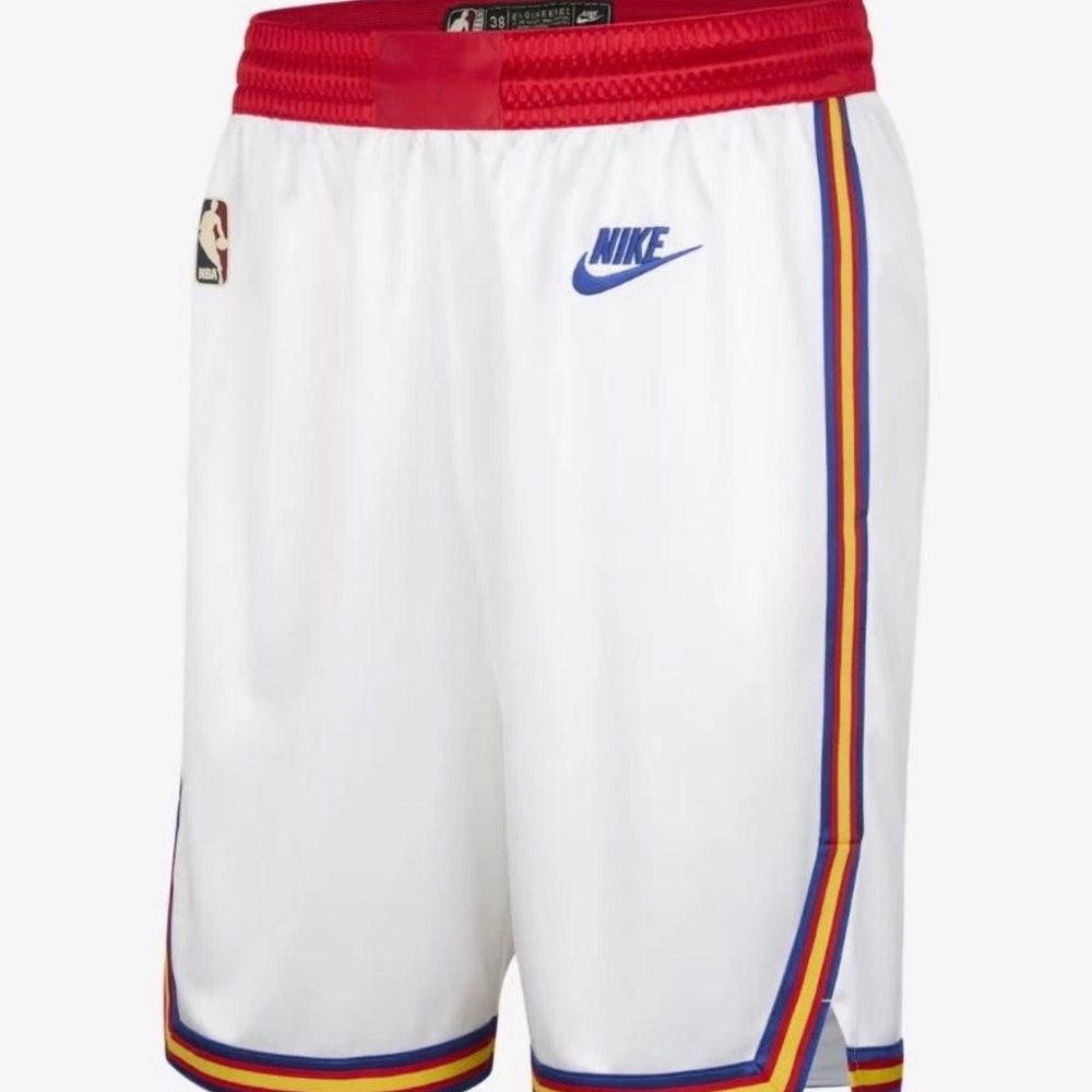 NIKE GOLDEN STATE WARRIORS HARDWOOD CLASSICS SWINGMAN SHORTS FQ4693-100 SMALL